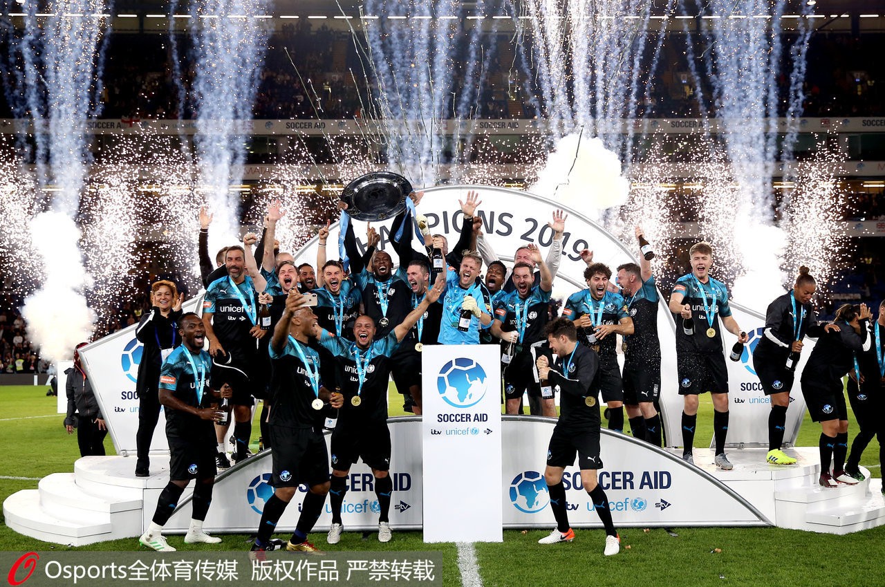 包含德罗巴新星重返赛场表现突出，曼联前途光明！的词条